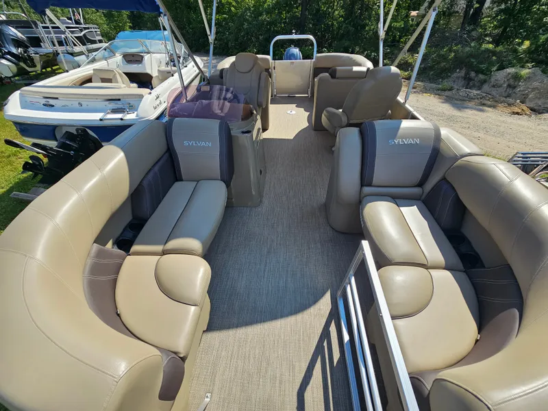 Slide: The Image of Sylvan 8522 Mirage Cruise 2022 - 4