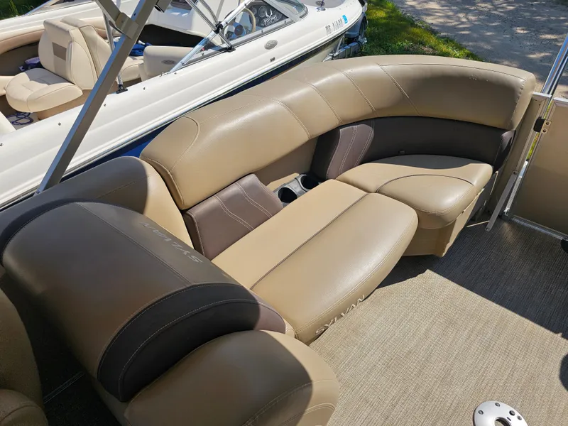 Slide: The Image of Sylvan 8522 Mirage Cruise 2022 - 9