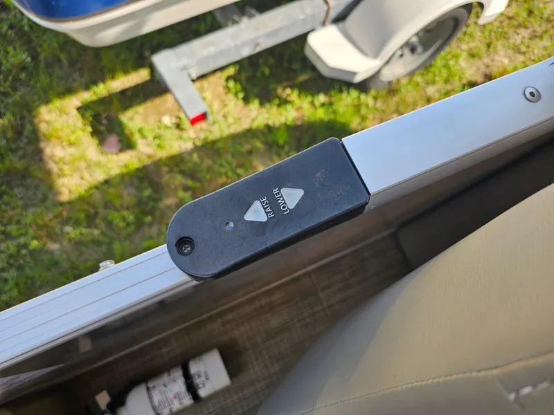 Slide: The Image of Sylvan 8522 Mirage Cruise 2022 - 11