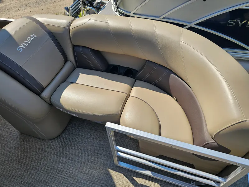 Slide: The Image of Sylvan 8522 Mirage Cruise 2022 - 6