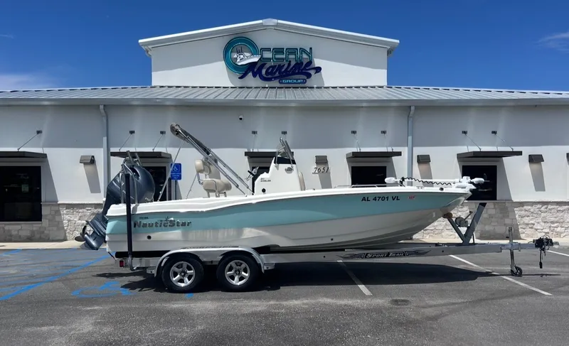 The Image of NauticStar Angler 211 2017 - 1