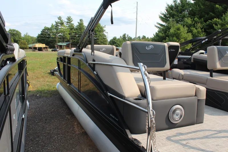 Slide: The Image of Barletta Cabrio 22M 2027 - 7