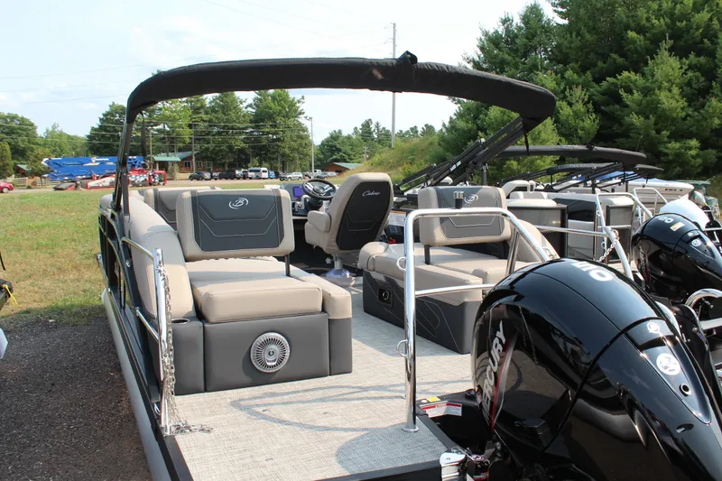 Slide: The Image of Barletta Cabrio 22M 2027 - 6
