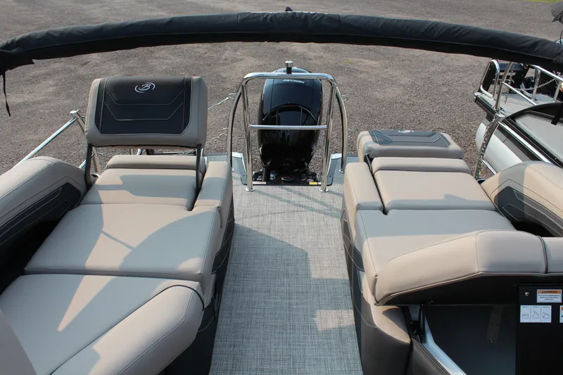 Slide: The Image of Barletta Cabrio 22M 2027 - 14