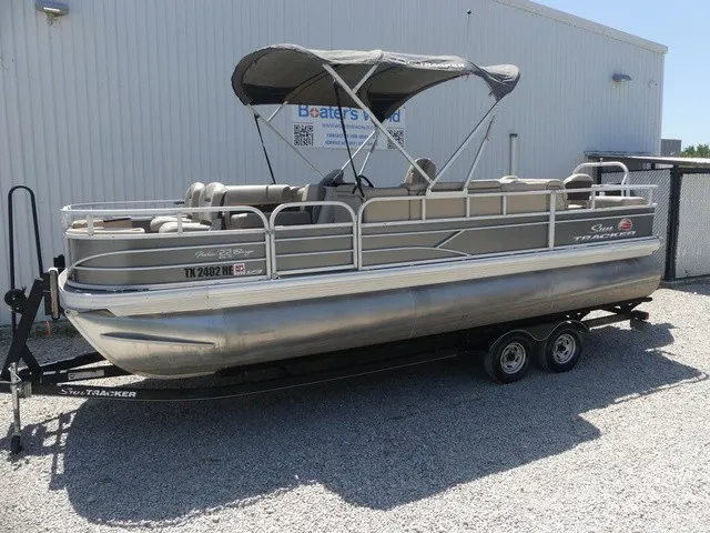 The Image of Sun Tracker Fishin' Barge 22 DLX 2019 - 1