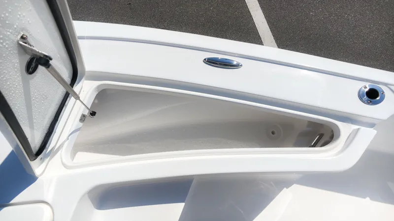 Slide: The Image of Tidewater 2110 Bay Max 2027 - 9