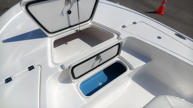 Slide: The Image of Tidewater 2110 Bay Max 2027 - 10