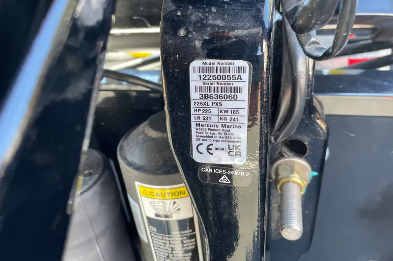 Slide: The Image of Label on 2026 Tracker Targa V-19 Combo, displaying model and serial numbers. - 83