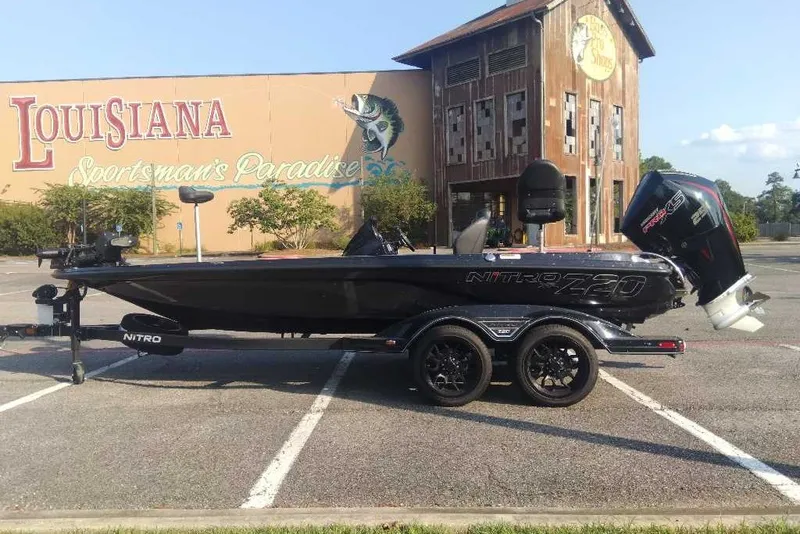 Slide: The Image of 2026 Nitro Z20 XL Pro boat parked at Louisiana Sportsman's Paradise. - 4