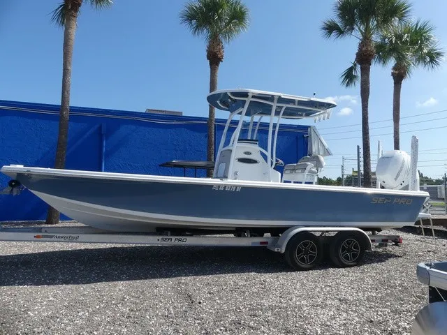 Slide: The Image of Sea Pro 248 Bay 2017 - 7