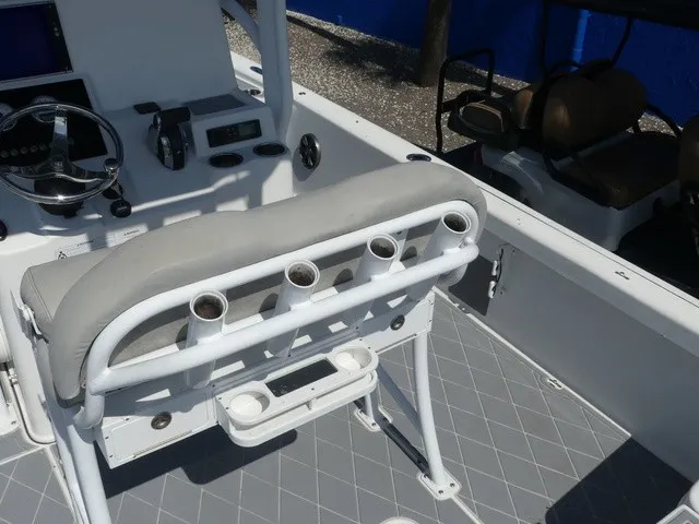 Slide: The Image of Sea Pro 248 Bay 2017 - 20