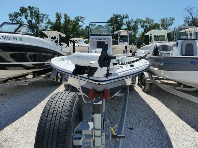 Slide: The Image of Blazer Bay 2220 Fisherman 2021 - 2