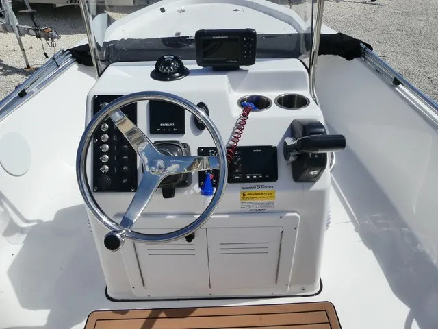 Slide: The Image of Sea Pro 172 Bay 2023 - 9