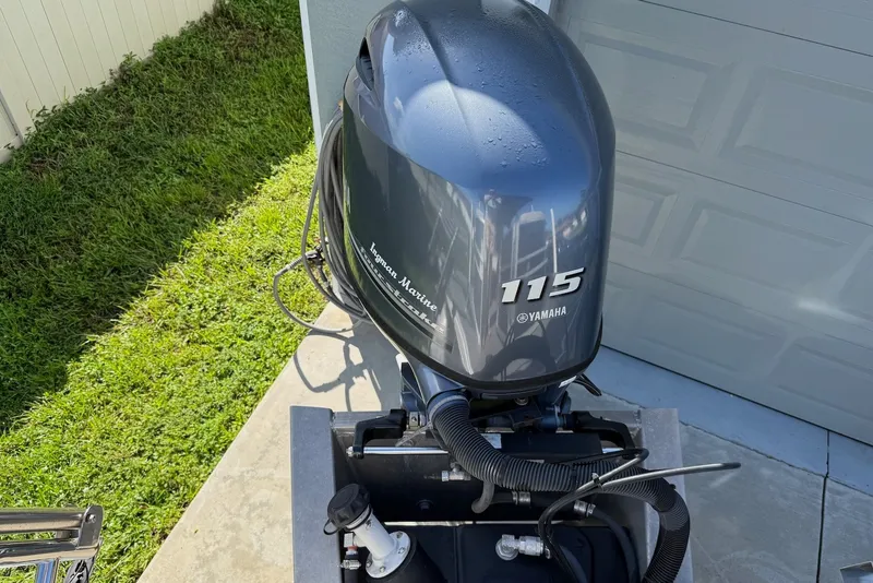 Slide: The Image of Yamaha 115 outboard motor on a 2020 Sylvan Mirage 822 LZ boat. - 18