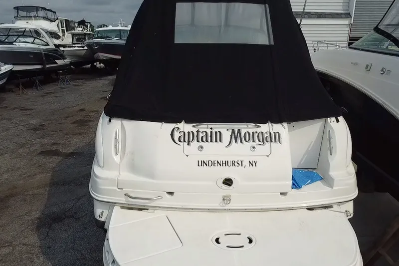 Slide: The Image of 2005 Sea Ray Sundancer 280 boat named "Captain Morgan" in Lindenhurst, NY. - 14