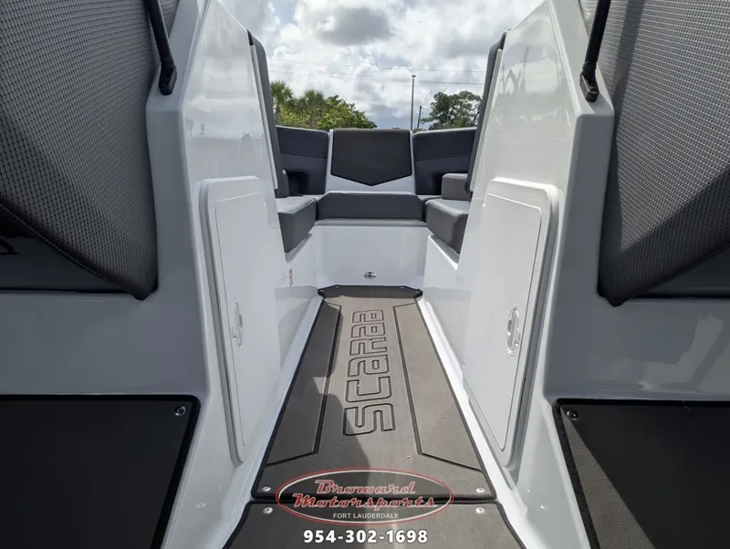 Slide: The Image of Scarab 235 LX Wake 2026 - 28
