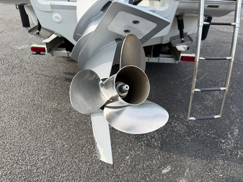 Slide: The Image of Crownline Boats Eclipse E255 XS 2022 - 27