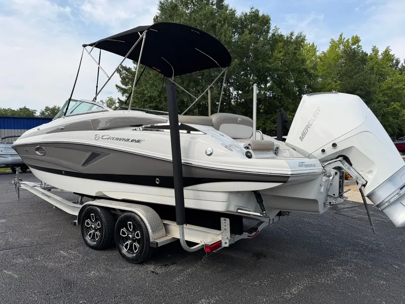 Slide: The Image of Crownline Boats Eclipse E255 XS 2022 - 2
