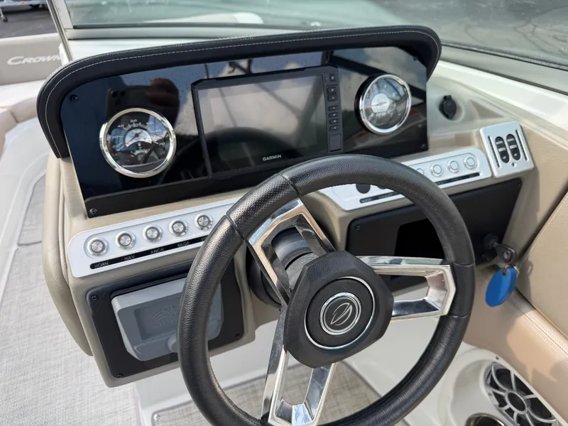 Slide: The Image of Crownline Boats Eclipse E255 XS 2022 - 14