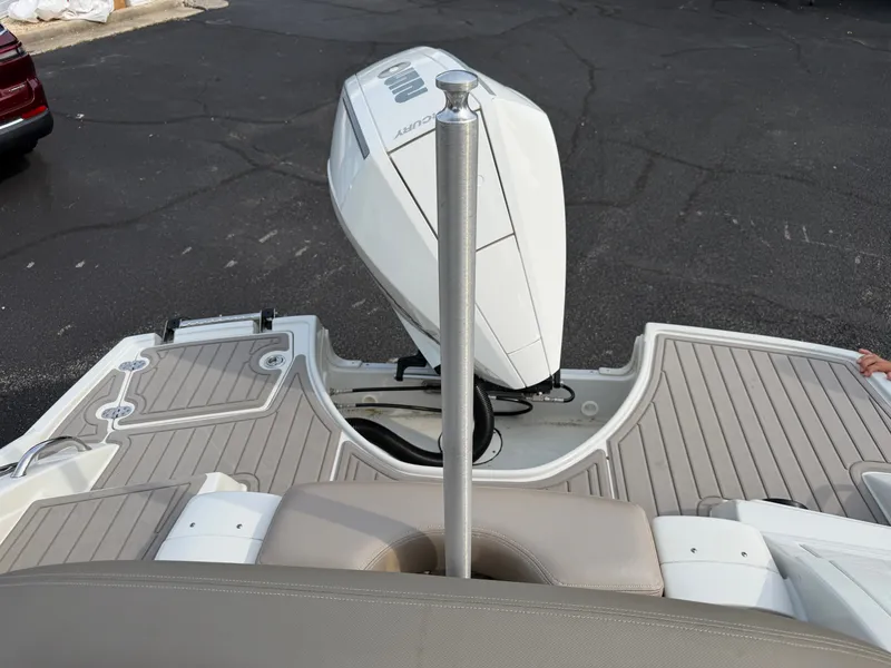 Slide: The Image of Crownline Boats Eclipse E255 XS 2022 - 25