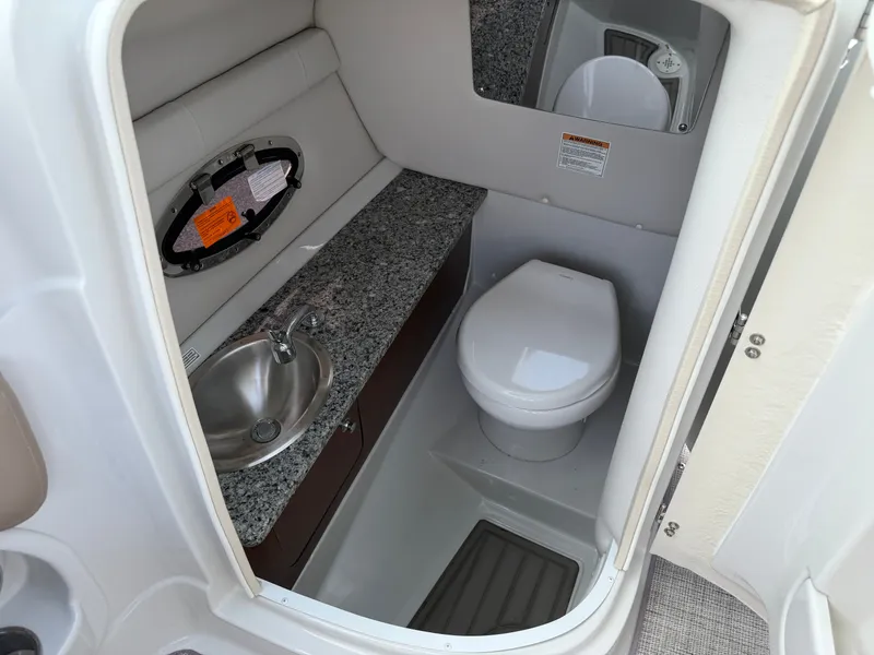 Slide: The Image of Crownline Boats Eclipse E255 XS 2022 - 21