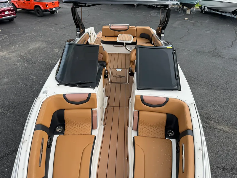 Slide: The Image of Chaparral 307 SSX 2021 - 20