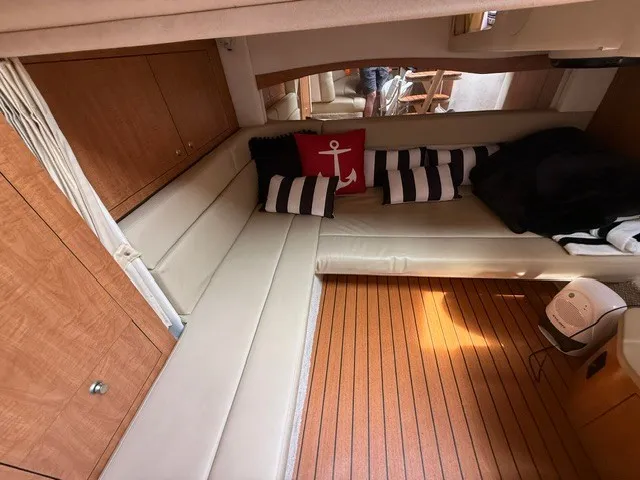 Slide: The Image of Sea Ray 340 Sundancer 2006 - 15