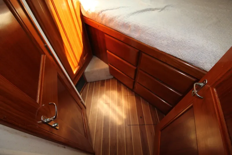 Slide: The Image of Viking 50 Convertible 1995 - 43
