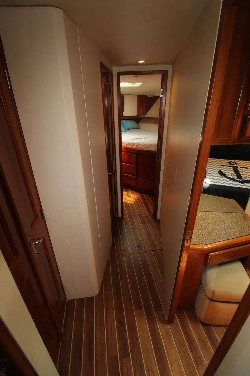 Slide: The Image of Viking 50 Convertible 1995 - 40