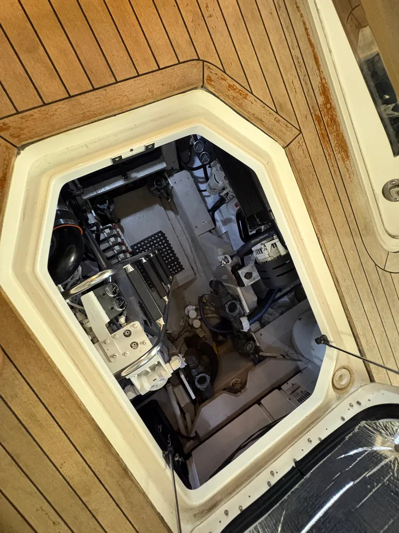 Slide: The Image of Sea Ray 47 Sedan Bridge 2008 - 91