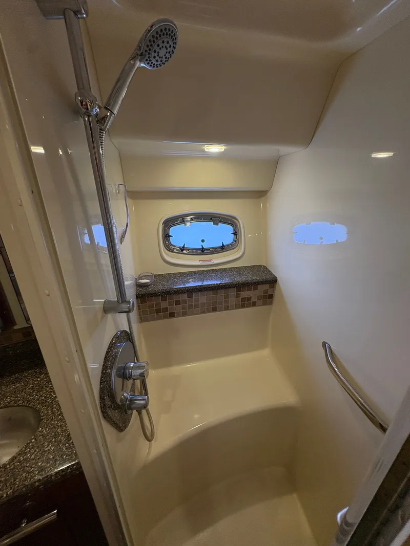 Slide: The Image of Sea Ray 47 Sedan Bridge 2008 - 65