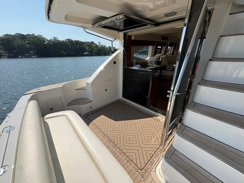 Slide: The Image of Sea Ray 47 Sedan Bridge 2008 - 89