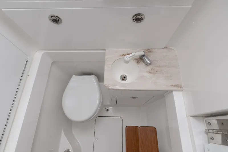 Slide: The Image of Valhalla Boatworks V-37 2022 - 16