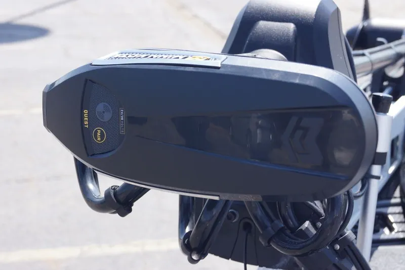 Slide: The Image of Close-up of a Phoenix 721 ZXL bike component, featuring Quest and Pair labels. - 11