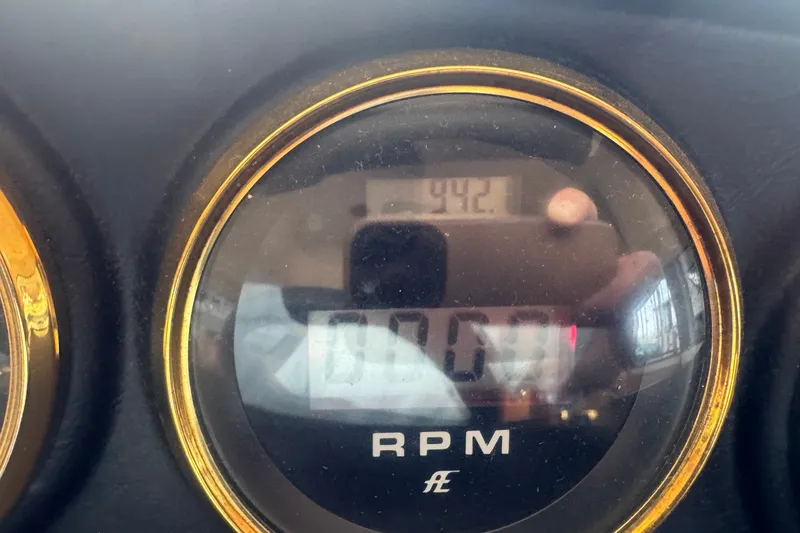 Slide: The Image of Close-up of RPM gauge on 2003 Carver 570 Voyager Pilothouse. - 32