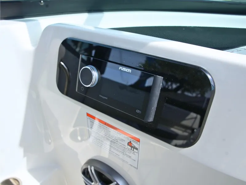 Slide: The Image of Sea Ray SDX 250 Surf 2027 - 30