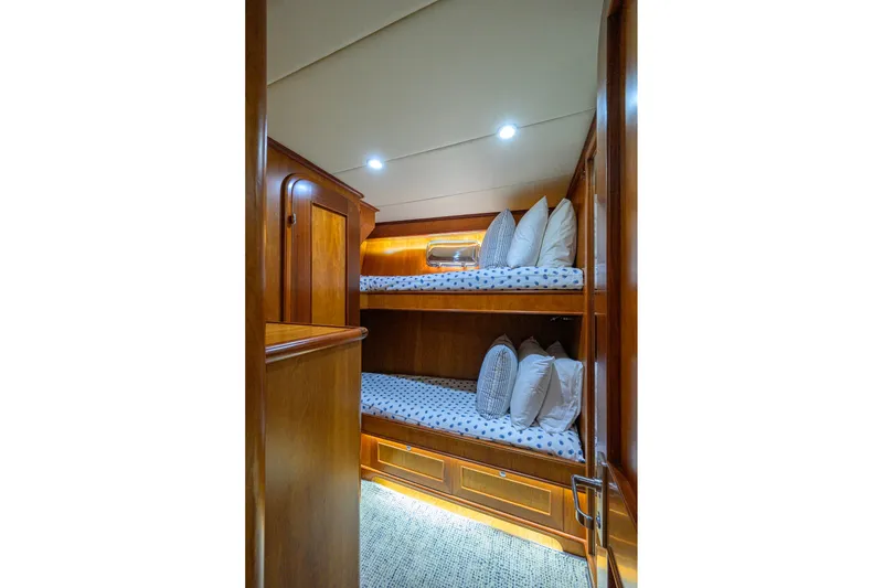 Slide: The Image of Luxurious wooden bunk beds in 2008 Outer Reef Yachts 800 Motoryacht cabin. - 29