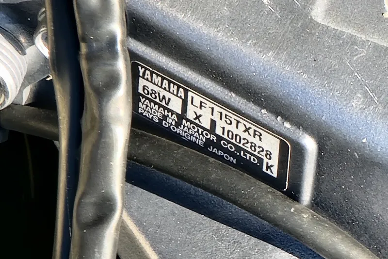 Slide: The Image of Yamaha motor label on 1985 Grady-White Offshore Pro 247 boat engine. - 8