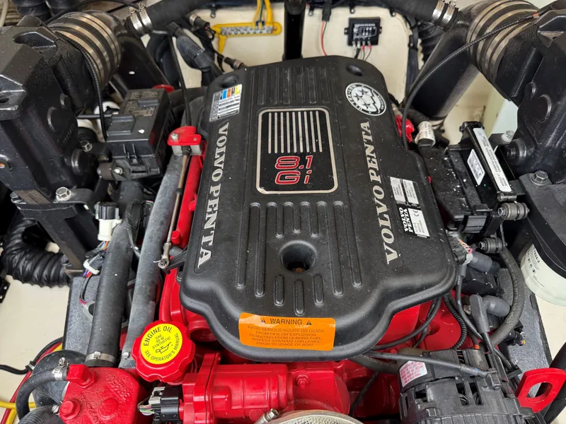Slide: The Image of A Volvo Penta 8.1 Gi engine in a 2006 Chaparral SSi 256 boat. - 42