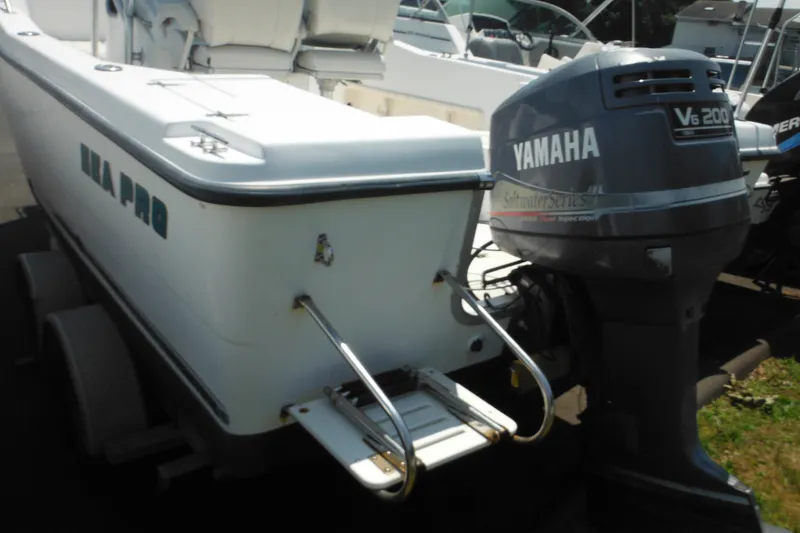 Slide: The Image of 2001 Sea Pro 235 Center Console boat with Yamaha V6 200 outboard motor. - 4