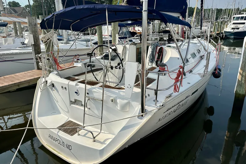 Slide: The Image of 2004 Beneteau Oceanis Clipper 393 sailboat docked in Annapolis marina. - 1