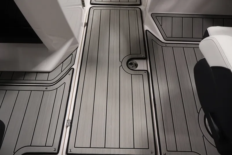 Slide: The Image of Yamaha Boats 2026 275SE interior flooring with sleek, modern design and high-quality materials. - 28