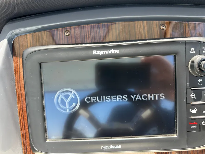Slide: The Image of Raymarine electronics - 13