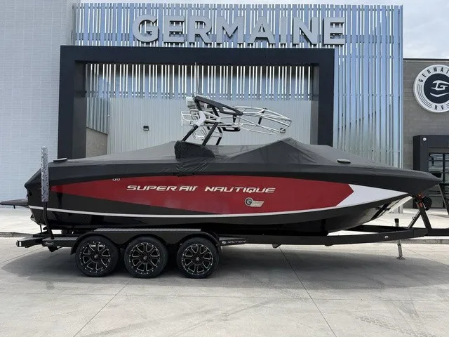 Slide: The Image of Nautique G25 2013 - 14