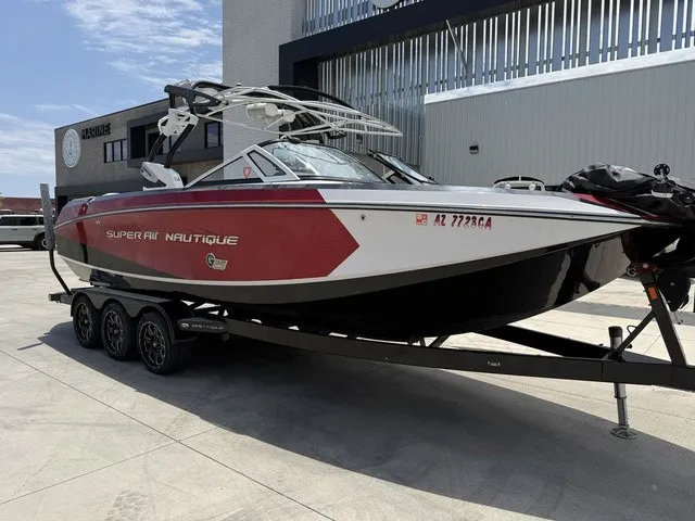 Slide: The Image of Nautique G25 2013 - 3
