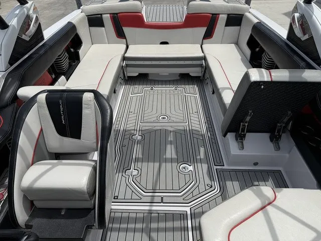 Slide: The Image of Nautique G25 2013 - 2