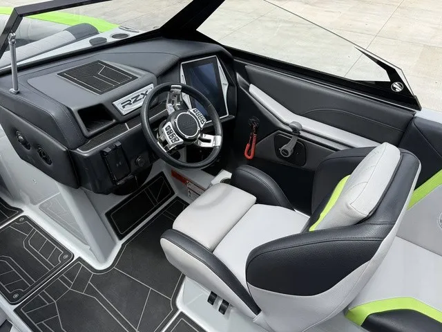 Slide: The Image of Tigé 20RZX 2020 - 10