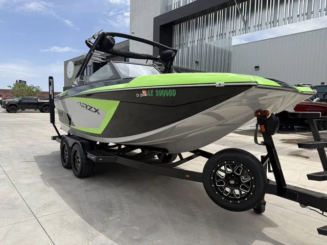 Slide: The Image of Tigé 20RZX 2020 - 3