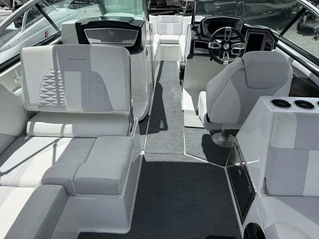 Slide: The Image of MasterCraft X26 2019 - 11
