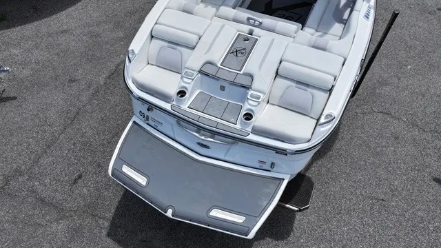 Slide: The Image of MasterCraft X26 2019 - 4